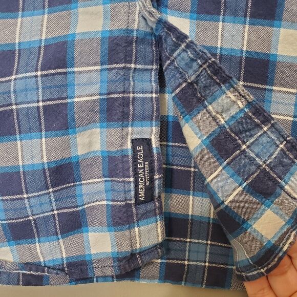 American Eagle Button Down Shirt Mens Medium Seriously Soft Blue Plaid Cotton - Picture 7 of 11